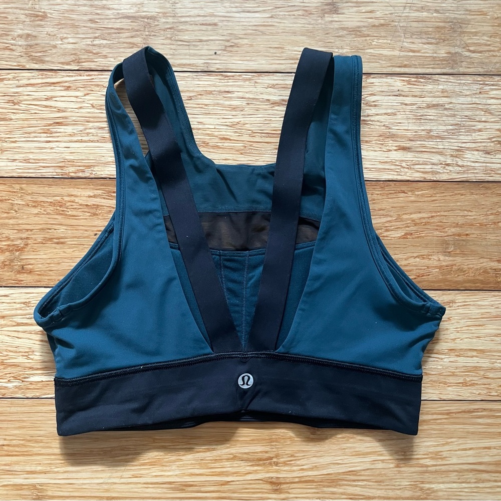 LULULEMON RUN THE DAY SET - Picture 3 of 13